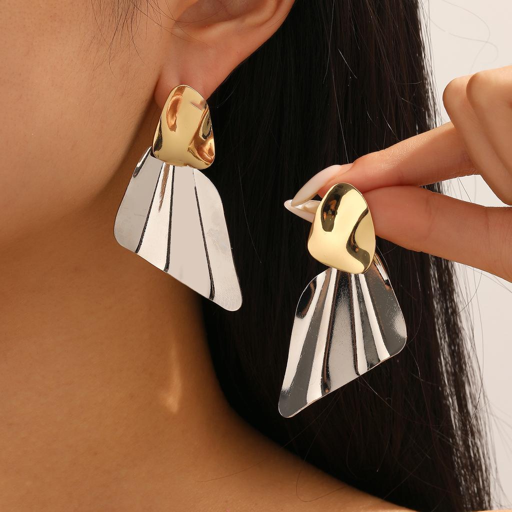 European and American Trendy Retro Contrasting Colors Kusa Stud Earrings Electroplating Fashionable Geometric Earrings Temperament Fashionable 