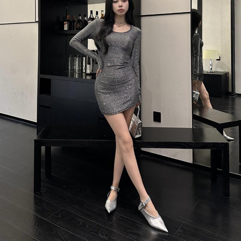 2025 spring and autumn new fashion niche temperament flat heel single shoes French pointed head shallow mouth word with Mary Jane