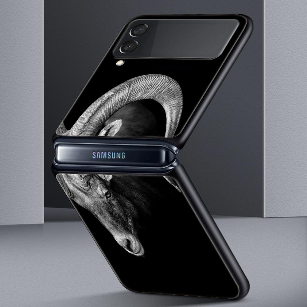 Fashion Animals Horse Deer Giant Panda Phone Case for Samsung Galaxy Z Flip 3 4 5 Black Folding Mobile Shell Hard Protect Cover