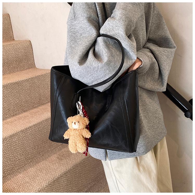 Large Capacity Minimalist Tote Bag for Women Soft Faux Leather Shoulder Handbag