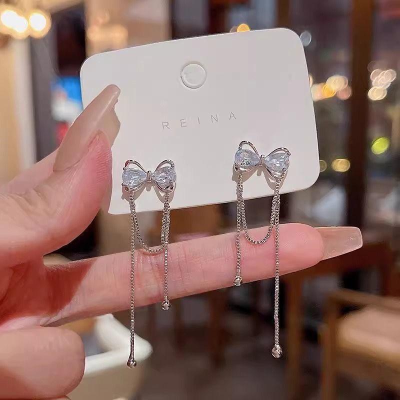 

Korean High-End Fashion Bow Tassel Earrings for Women - Light Luxury Niche Design белый