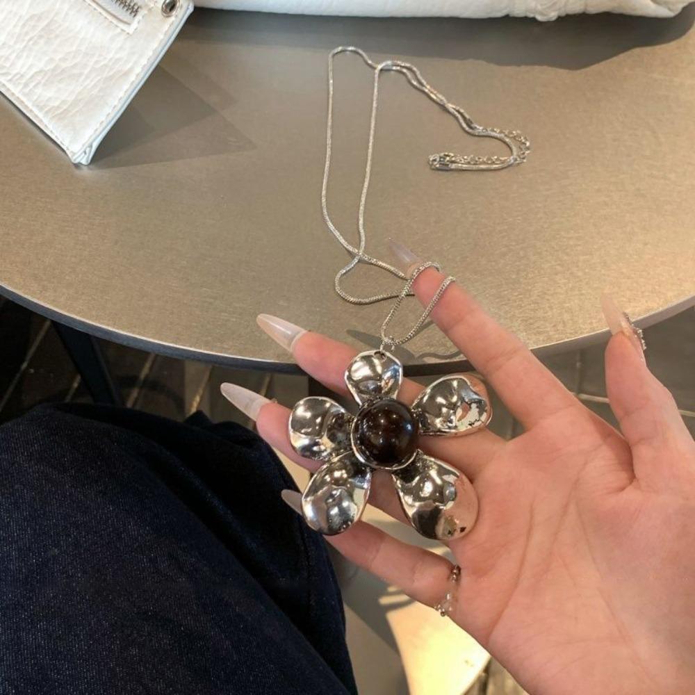 

Imitation Pearl Bead Long Necklace Silver Flower Party Jewelry New Sweater Chain Women Gifts 05