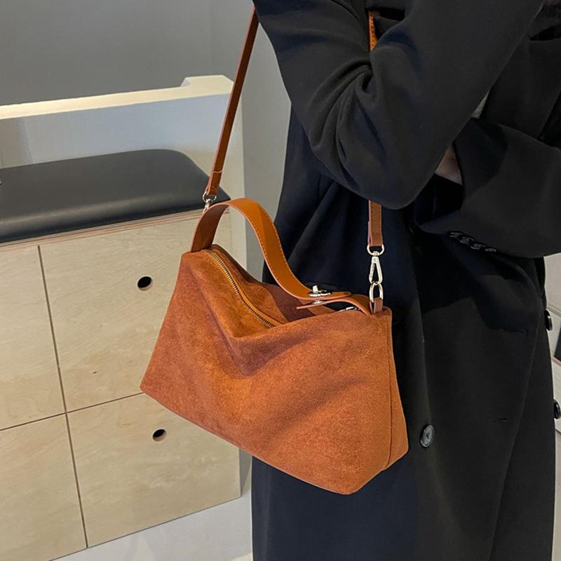 Vintage Women's Solid Color Bucket Small Crossbody Bag Autumn and Winter Matte Leather  Adjustable Shoulder Bag For Work, Travel CLE