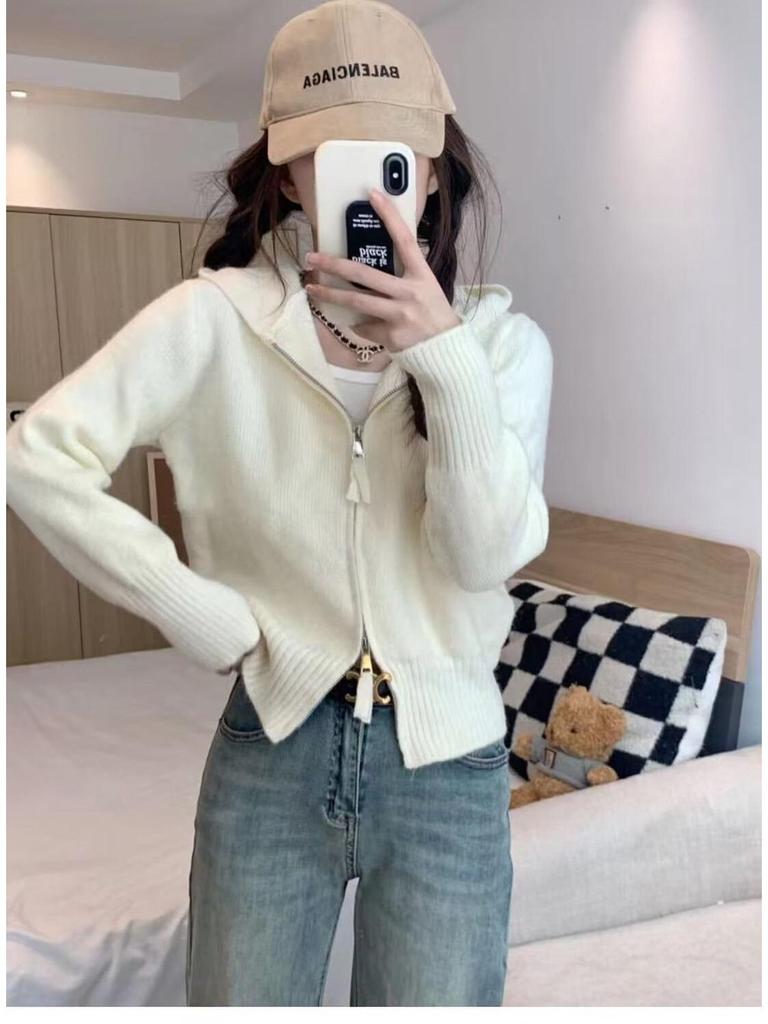 Women's Lazy Gray Hooded Knitted Cardigan - Zip-Up Long Sleeve Sweater for Early Spring