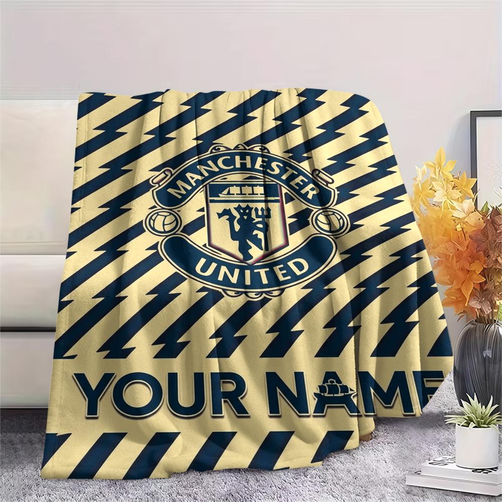 1PC Custom Name Manchester United FC Patterned Flannel Blanket Suitable For All Seasons for Home Decor Warmth and Comfort Gifts Holiday Present_xia