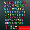 Naklejki magnetyczne z alfabetem i cyframi: Plastikowe magnesy na lodówkę z dużymi i małymi literami, edukacyjne pomoce dydaktyczne do tablicy.