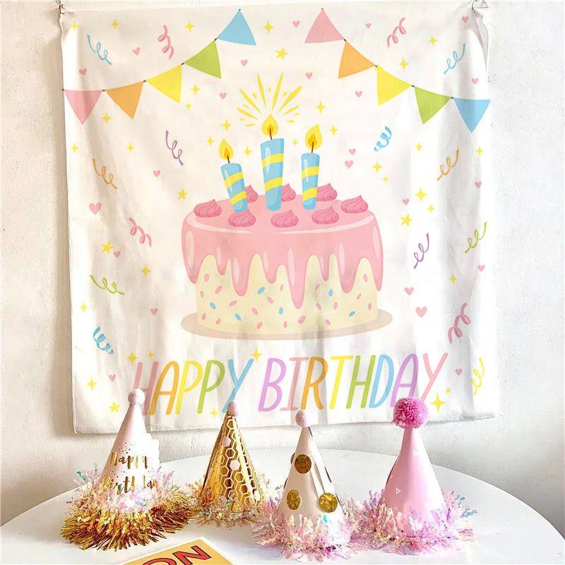 Cartoon-Kuchenkerzen Geburtstagsteppich, Farbstreifen Happy Birthday Wandbehang für Schlafzimmer Wohnzimmer Dekor