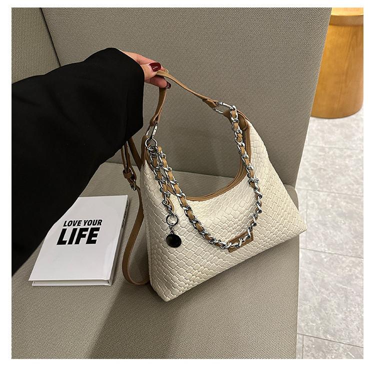 2023 New Korean Style Fashion Small Batch Design Women's Bag Simple Commuter Chain Hand-held Trendy Versatile Single Shoulder Bag