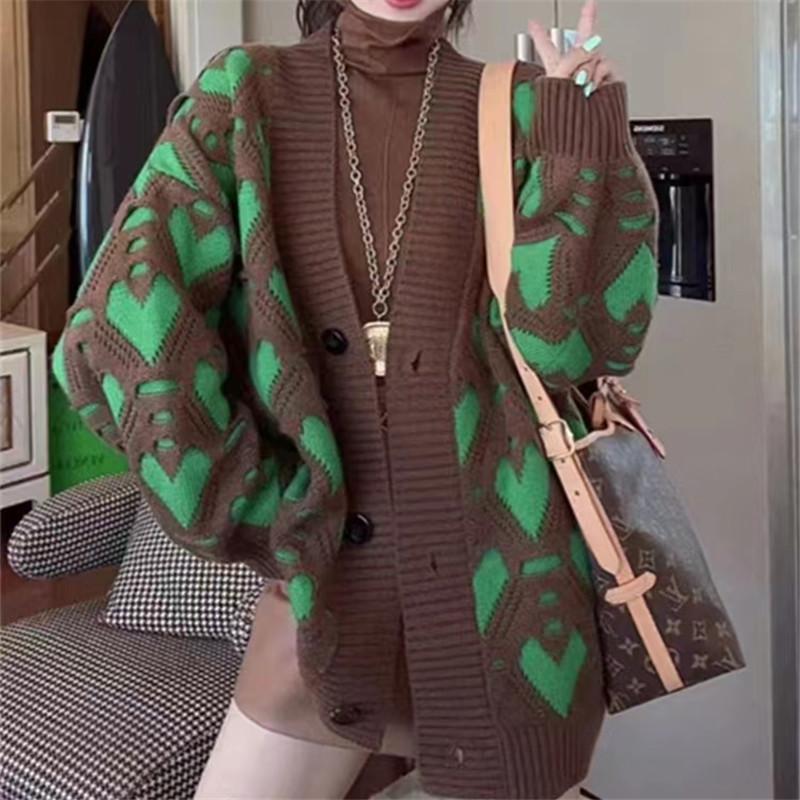 

Casual winter new knitted large size lazy wind sweater women s fashion love hollow cardigan jacket women One size зелёный