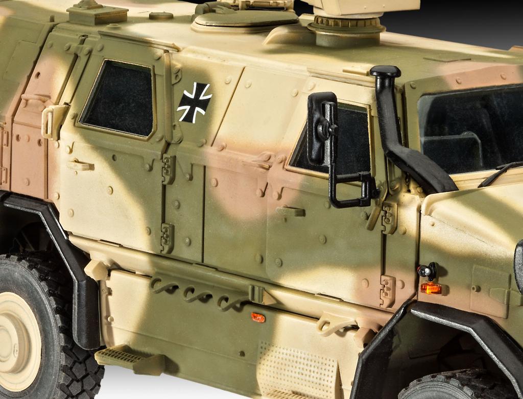 German Revell Dingo 2 PatSi 03242 Plastic Model 1/35 A3.3