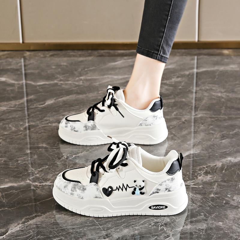 

Fashion CRLAYDK Cute Womens Sneakers Walking Flat Low Top Casual Lace Up Platform Tennis Fashion Shoes Classic Skateboard Trainers 40