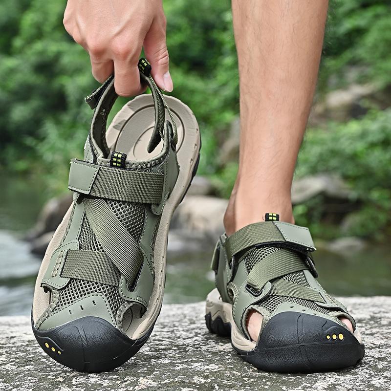 Fashion Summer Outdoor Sandals for Men Breathable Hiking Shoes Water Beach Mens Sandals Camping Climbing Aqua Sneaker