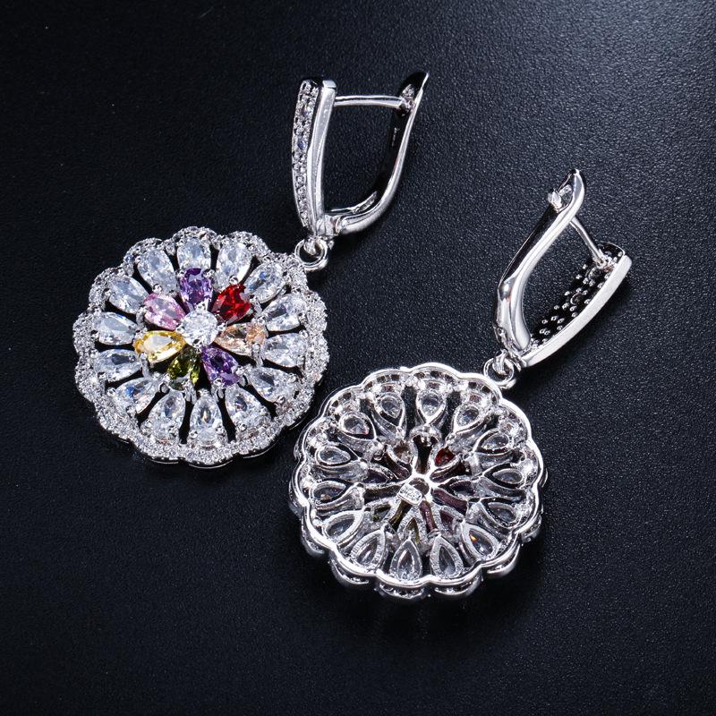E0236 Creative Women'S Earrings, Small Fresh Zircon Flower Earrings Popular Jewelry