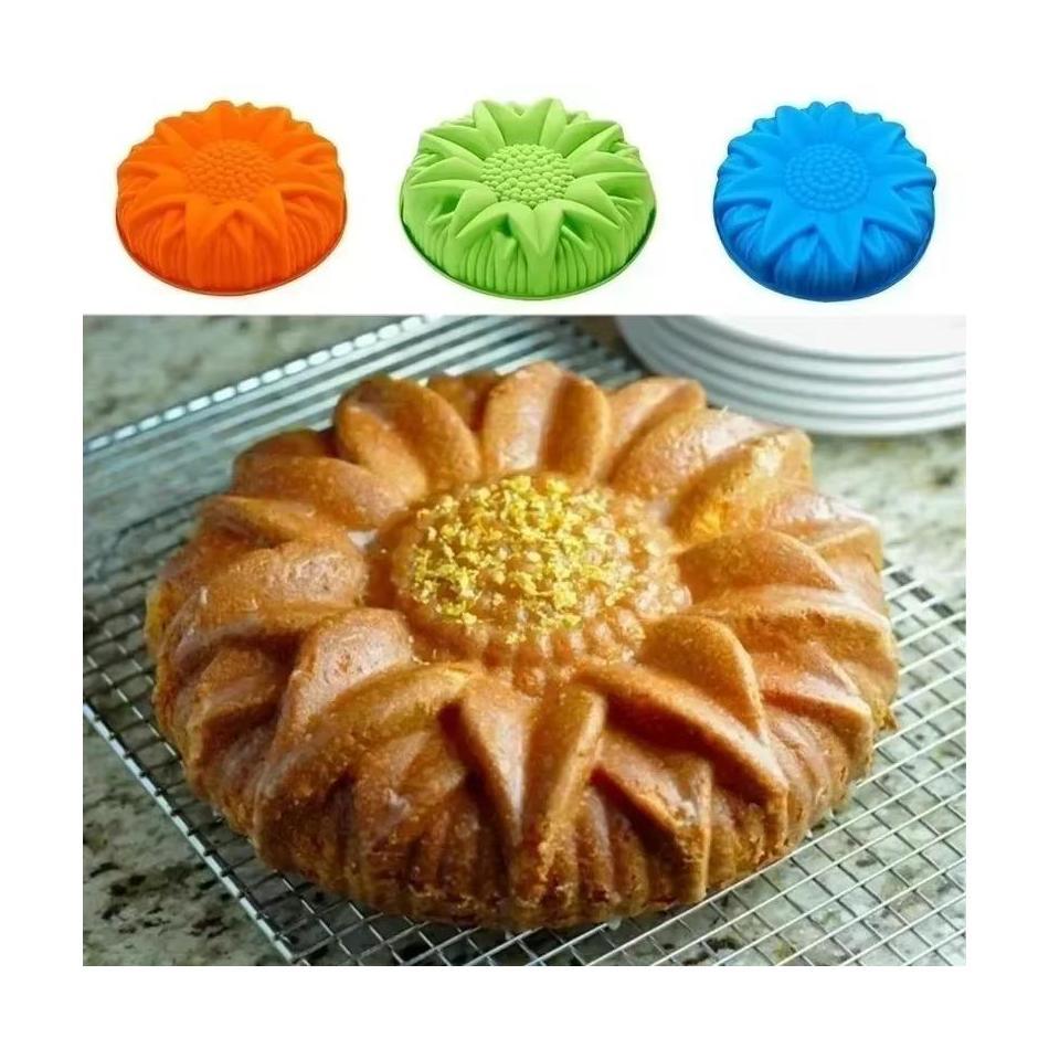 1 Pcs Sunflower Shaped Pastry Mold Kitchen Cake Mold Kitchen Baking Tools Random Color Dessert