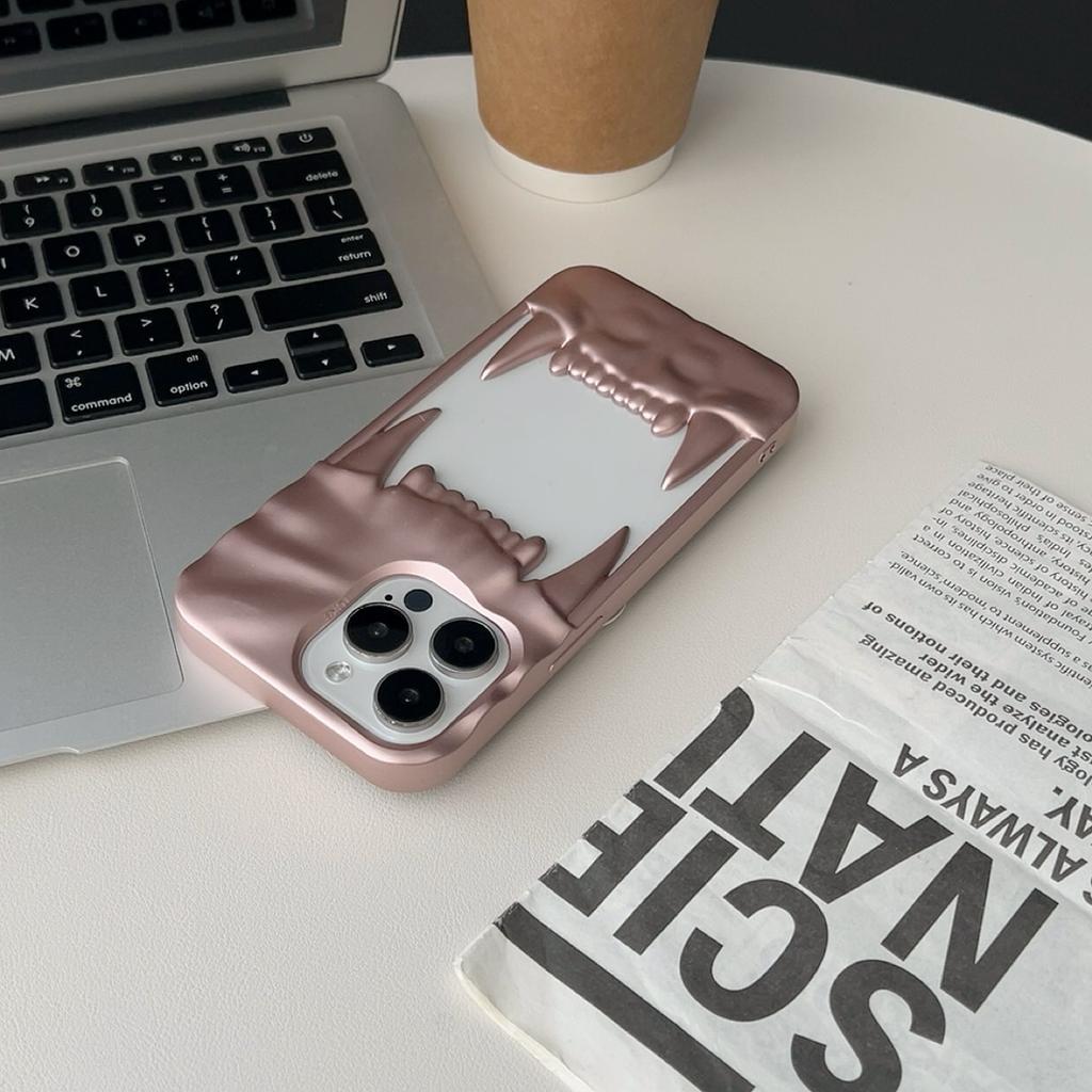 Suitable for IPhone16promax, Hollowed-out Pleated Tiger Tooth Matte Phone Case, Apple 15 Protective Case