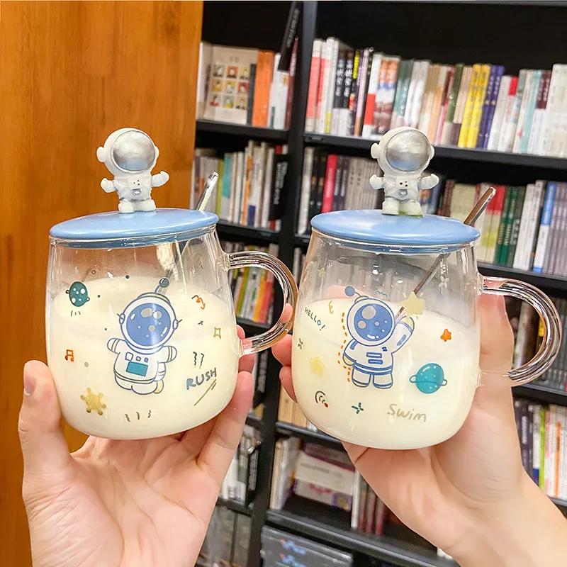 Creative Space Astronaut Spoon Glass With Lid Mug for Coffee Cup Cups for Coffee and Tea Beautiful Tea Mugs New Year Mugs Beer