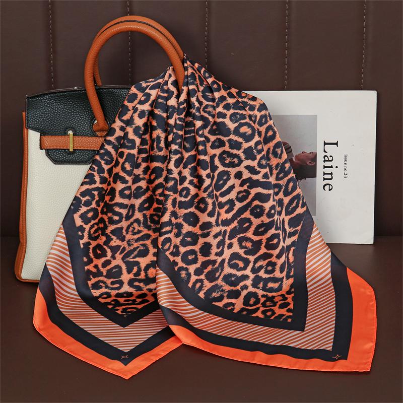 New Luxury Printing Silk Square Scarf Women Neck Hair Tie Band Beach Hijab Kerchief Head Headbands Bandana Female Foulard 70Cm