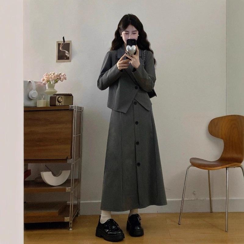 

Plus-Size Chic Blazer & High-Waisted Skirt Set for Women – Spring/Autumn 2XL сірий колір