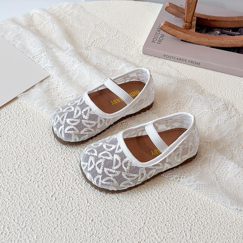 2026 Spring Girls' Breathable Mesh Lace Princess Shoes - Korean Style Soft Sole Casual Shoes