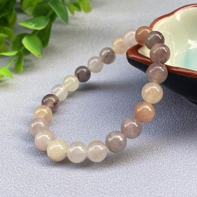 Goldfaden-Jaspis-Armband mit violetten 8mm runden Perlen - Einzelschleifen-Accessoire für Damen.