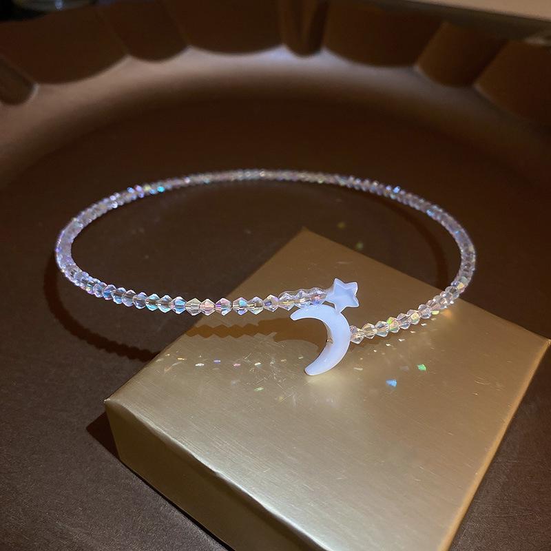 Trendy European & American Choker Necklace: Unique, Stylish, Short Fashion Neckwear