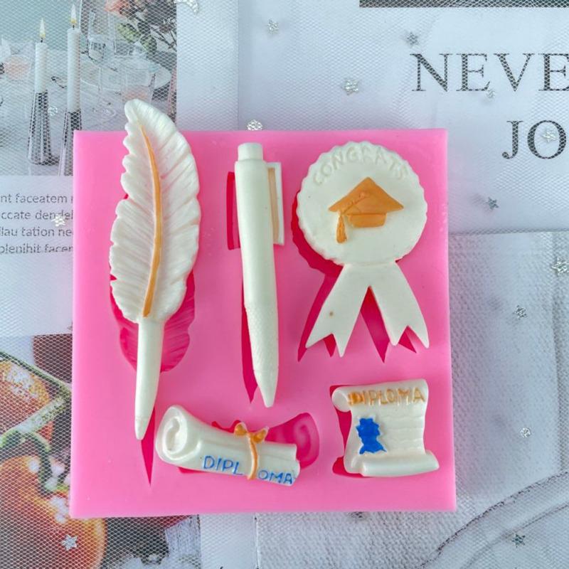 Silikónová forma maturitná čiapka Certifikát Modelovanie Fondantových foriem pre blahoželanie Grad Gratulujeme