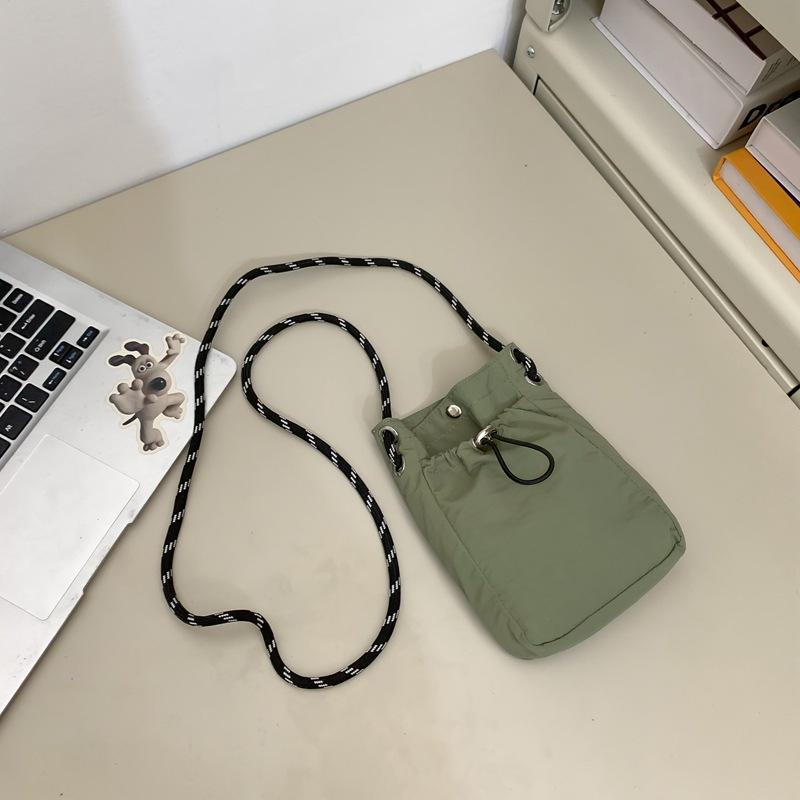 

Summer Lightweight Canvas Sports Messenger Bag Mini Small Bag Women S Nylon Shoulder Mobile Phone Bag зелений