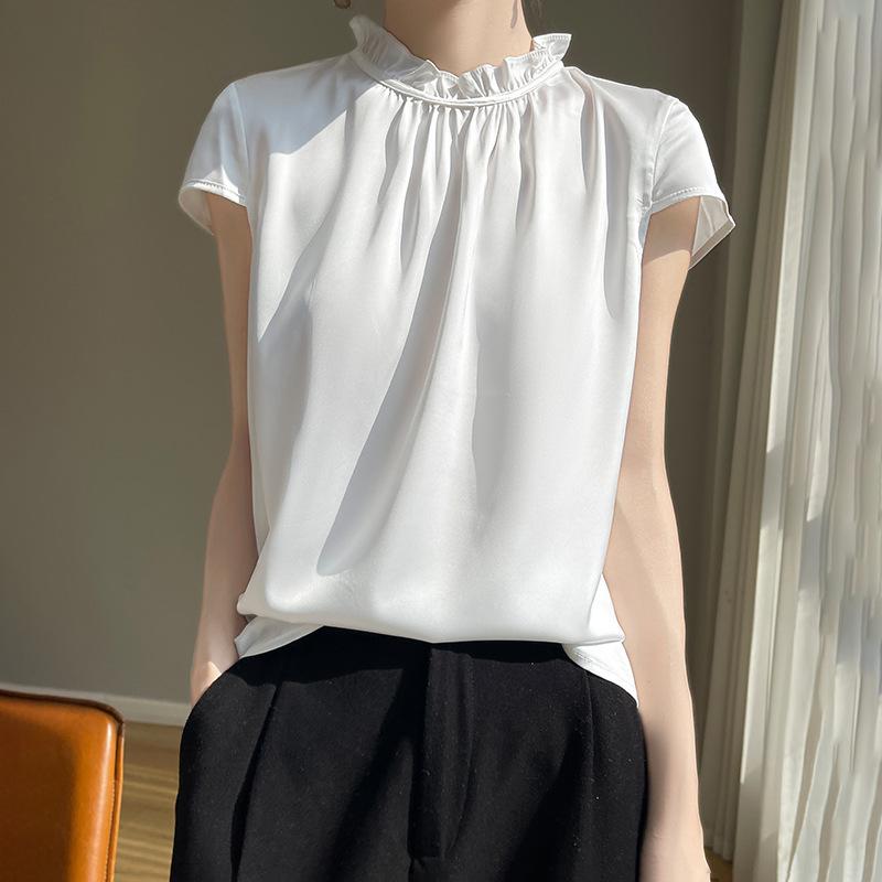 Top T-shirt da donna estiva in seta a collo mezzo alto con design laterale ad orecchio di legno, colore unito, top canottiera a maniche corte