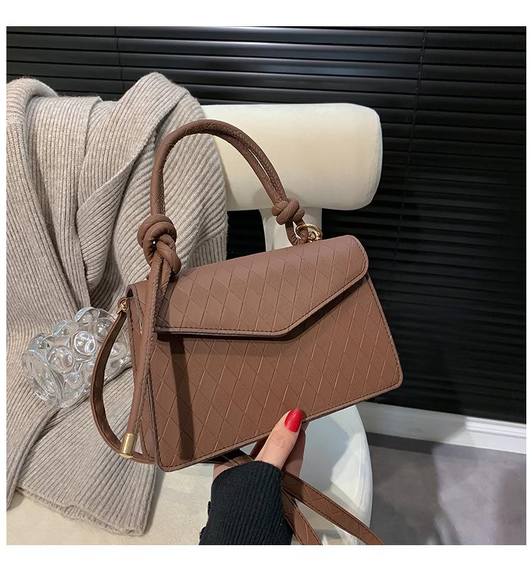 Foreign Style Retro Women'S Bag Early Autumn Solid Color Crossbody Temperament Single Shoulder Simple Diamond Small Square Bag