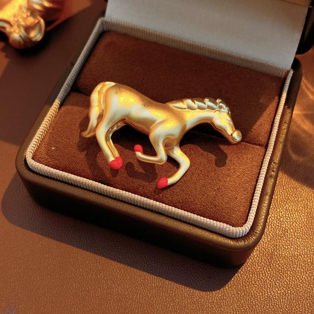 Metal Copper Metal Horse Brooch Vintage Animal Lapel Pins Luxury Zodiac Pony Pin  Suit Accessories