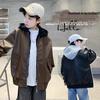 Stilvolle Jungen-Kapuzenjacke aus Kunstleder im Zweiteiler-Look - Frühjahrs- und Herbsttrend 2026