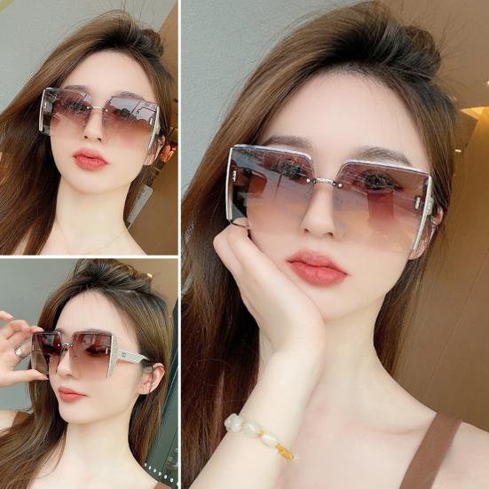 Women Sunglasses Rectangle Shape Frame Cool Style No Rim Smooth Anti-UV Block Sunlight Vacation