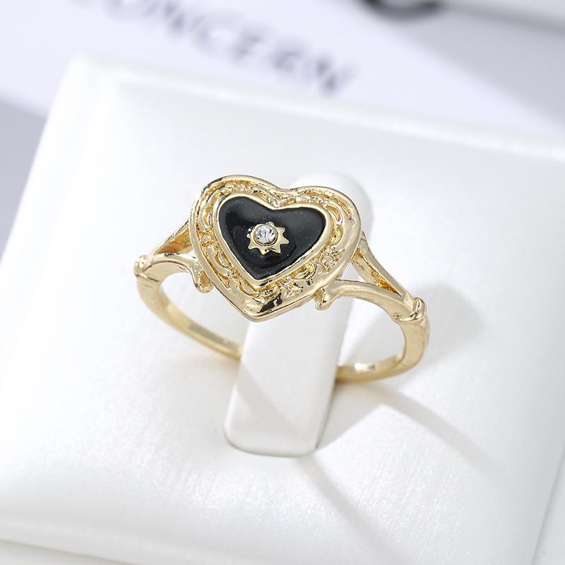 Punk Black Heart Rings for Women Personality Handmade Enamel Sun Rings Daily Wear Party Statement Accessory Retro Jewelry