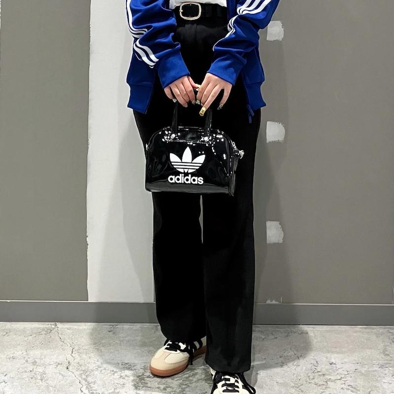 adidas Originals Adicolor Serie Verstellbarer Schultergurt Vorn Markenaufdruck Jelly Bowlingtasche Unisex Handtasche Schwarz Weiß IX7498