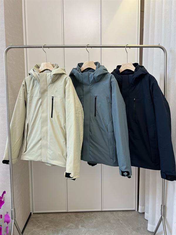

Men s Winter Windproof Water-Repellent Hooded Down Jacket XXL хакі
