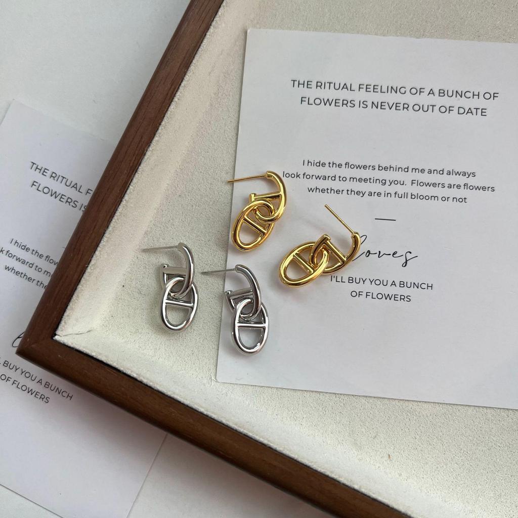 Minimalistyczne Geometryczne Kolczyki na Sztyfcie ze Srebra Próby 925 - Koreańska Nisza, Trend 2022