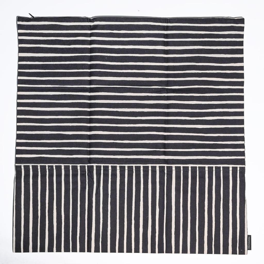 Marimekko Cushion Cover, 50 X 50 Cm, Piccolo Design, Black, Item Number 73391 (073391 846) [Parallel Import]