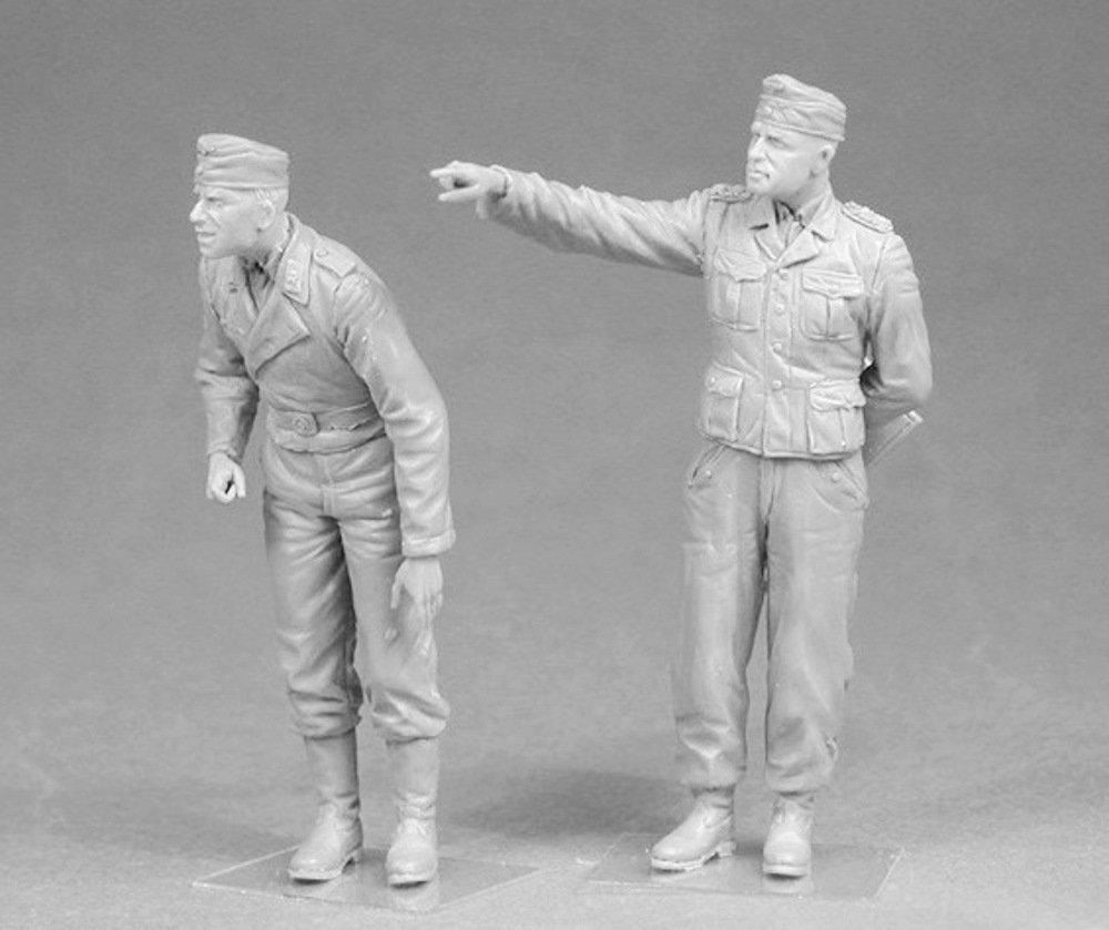 Miniart 1/35 Scale German Tank Crew (6-Piece Special Edition) Plastic Model Kit MA35283