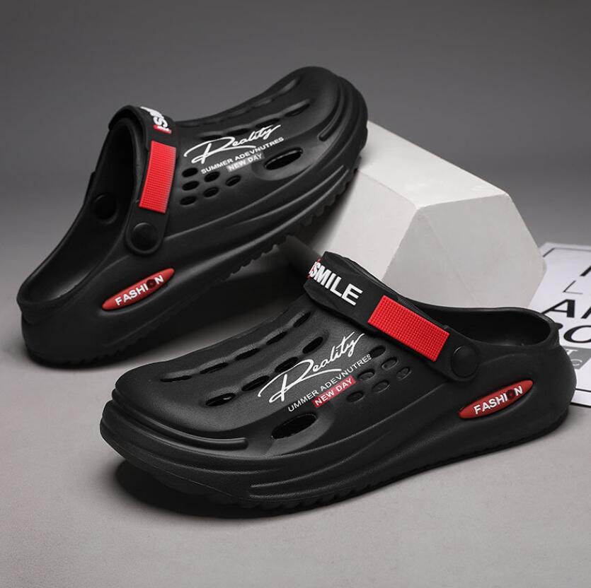 Summer Clogs Slippers Men Clogs Slippers Soft Sole Breathable Beach Slippers Men Home Slippers Outdoor Antiskid Slippers
