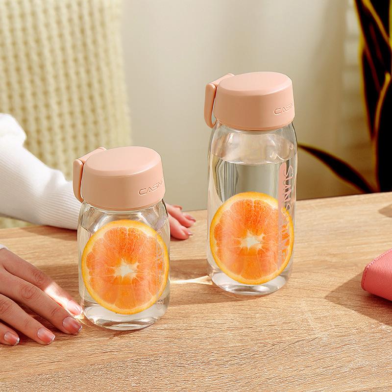 Cute plastic water cup for women, portable summer water cup, multifunctional fruit tea cup