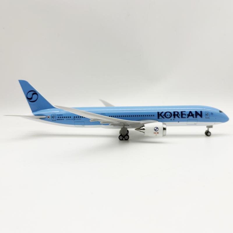 30cm B787 Korean Air Airplane Model Resin Replica Miniature Plane Model Children Toys with Landing Gear Wheels Toys for Boy Gift