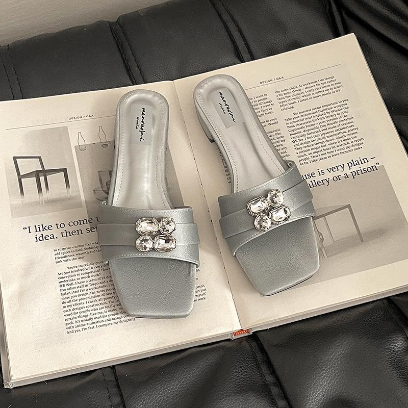 Niche Ladies One-word Cool Slippers Spring and Summer French Gemstone Rhinestone Foreign Trade Fashion Outer Wear Flat Bottom One-word Sandals Women