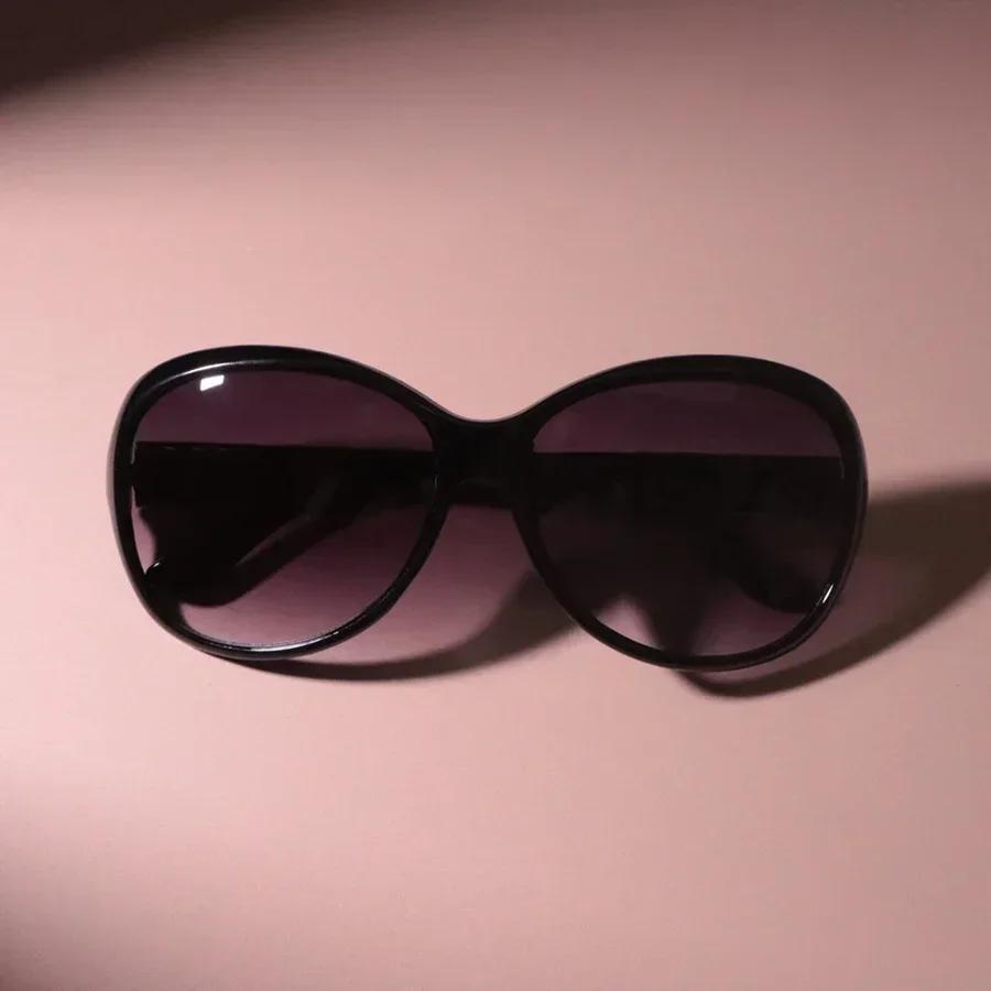 Attractive Glasses Women's Black Rectangle Sunglasses Fashion Men Square Vintage Stylish Sun Glasses Oversized Mirror Outdoor Eyewear Cm