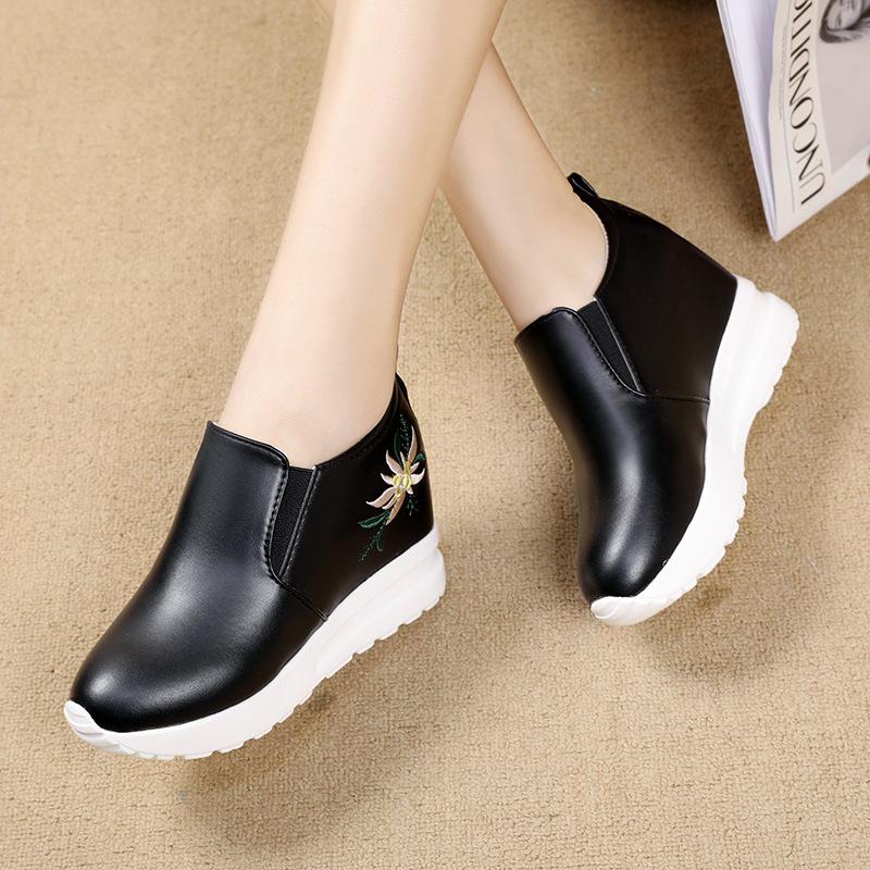 Fashion Women's Slip-On Wedge Sneakers Floral Embroidery Platform Sole Casual Shoes Comfortable Height Increasing Footwear