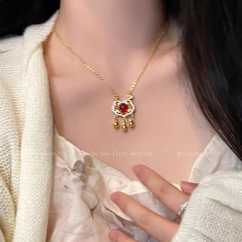 

Rabbit ears bells Ruyi safe lock necklace light luxury niche female temperament sweet national style collarbone chain