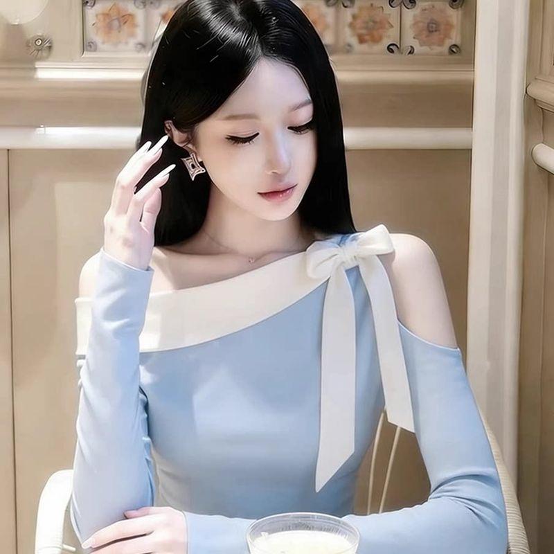2026 Spring New Unique and Beautiful Light Blue Asymmetrical Neck Top with a Luxurious Feel, Slim Fit Base Shirt Light Blue Slanted Collar Top S
