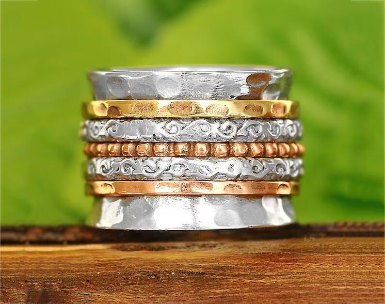 

Новые украшения европейской и американской ретро-личности многослойное вращающееся кольцо инс нет 6 бежевый