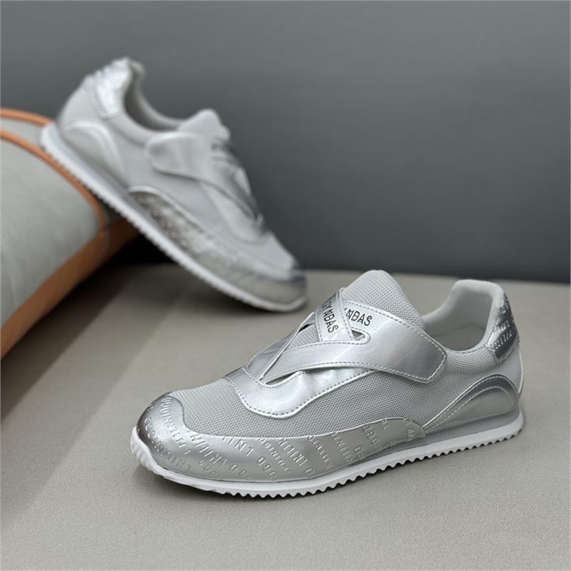 Neue bequeme Schuhe Sneaker atmungsaktiv und bequem dnh