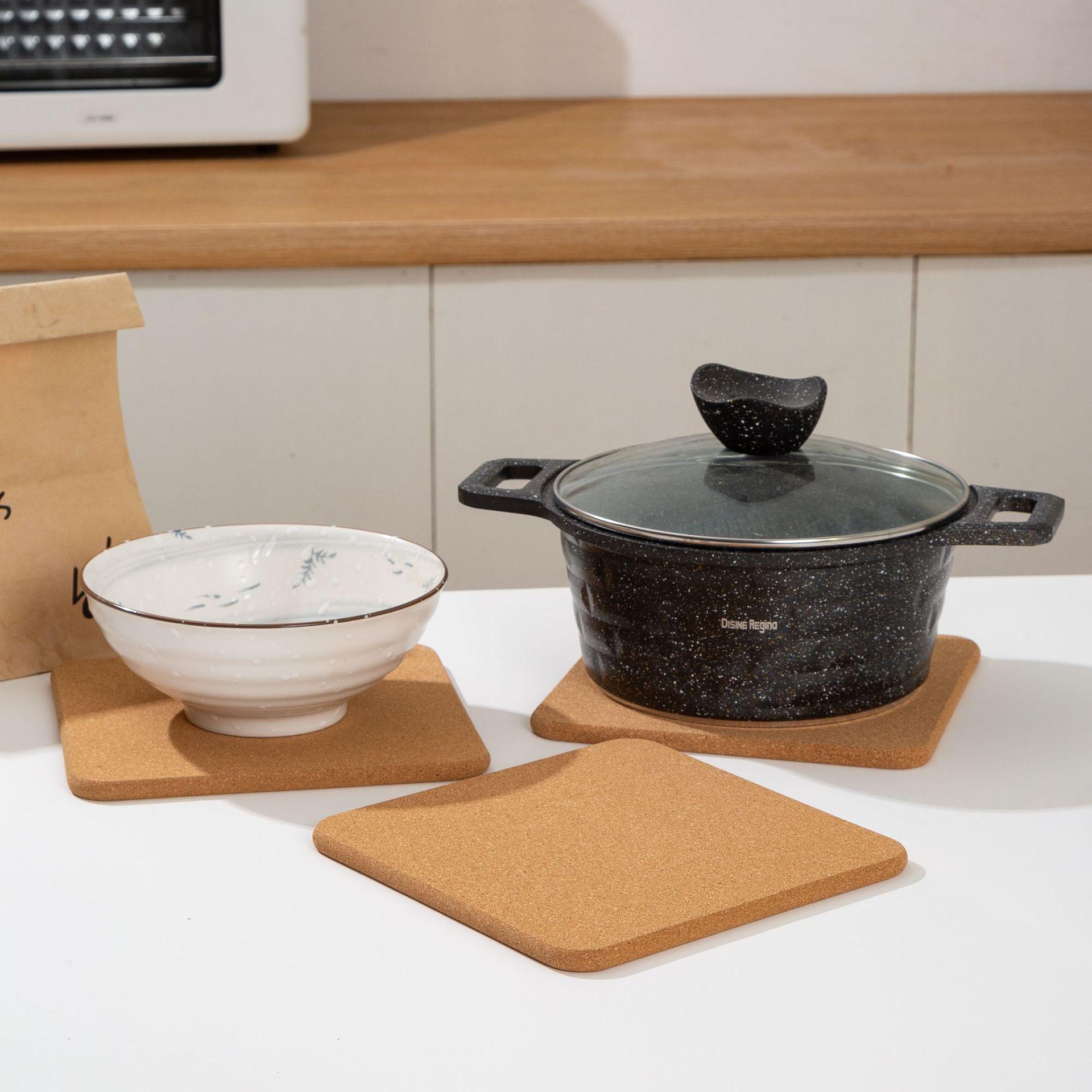 

Cork Square Pot Holder and Heat Insulation Mat, 20CM, Non-slip for Home Dining Plates and Bowls 20x20x1 cm