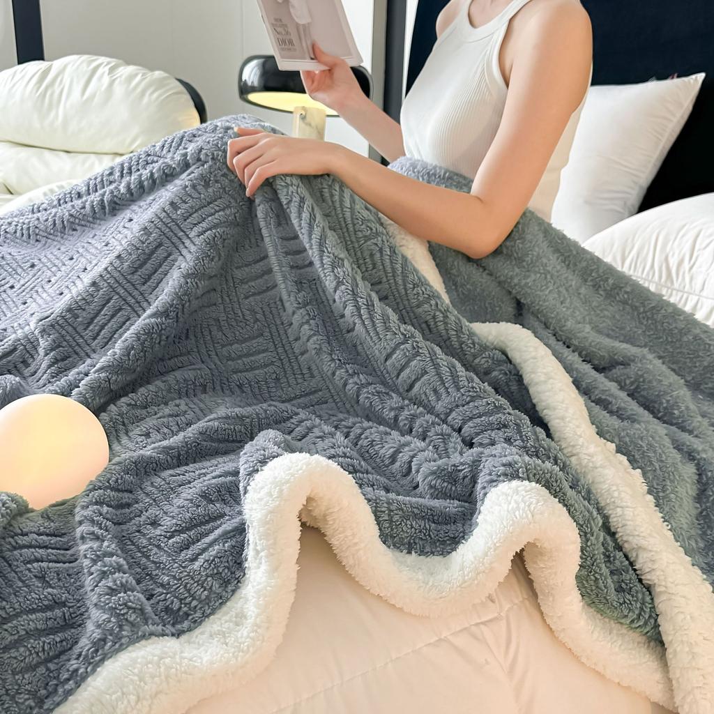 Thick Fleece Blanket Ultra-Soft All-Season Couch Camping Travel Machine Washable Cozy Home Decor For Living Room Bedroom Office